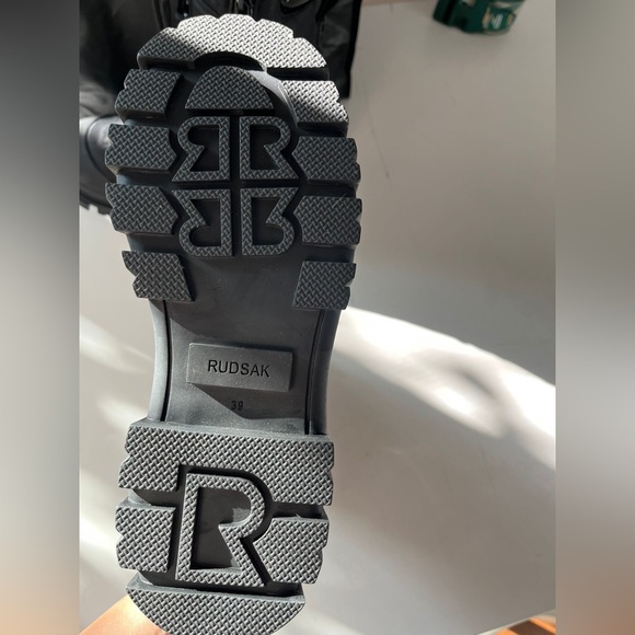 Rudsak new black winter boots 🔥🔥size 39 - Picture 3 of 8